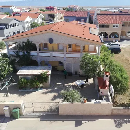 Apartment Apartements Delfin Vir