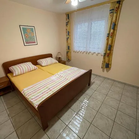 Apartements Delfin ויר