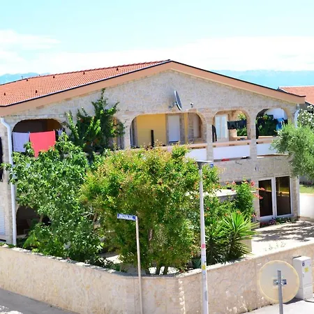 Apartements Delfin Apartment Vir