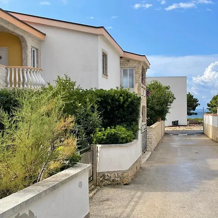 Apartements Delfin * ויר