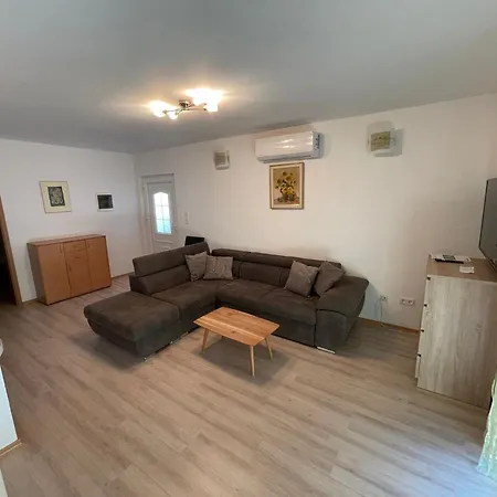 Apartements Delfin Apartment *