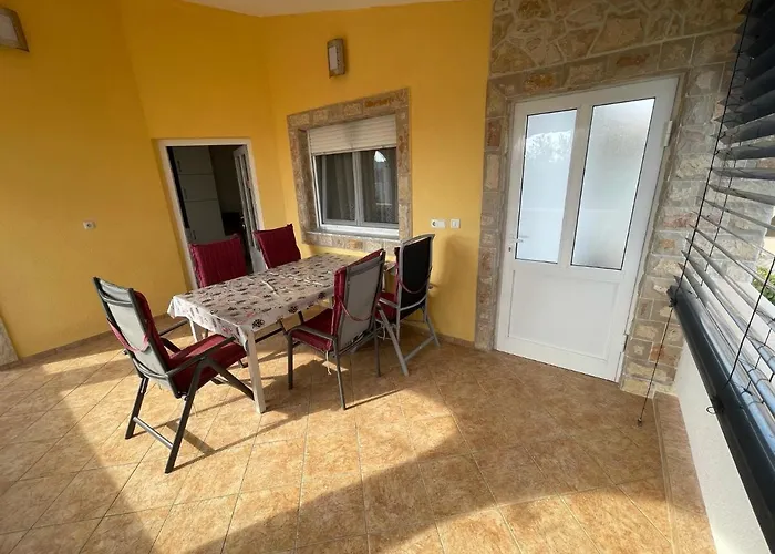 Apartements Delfin Apartman Vir